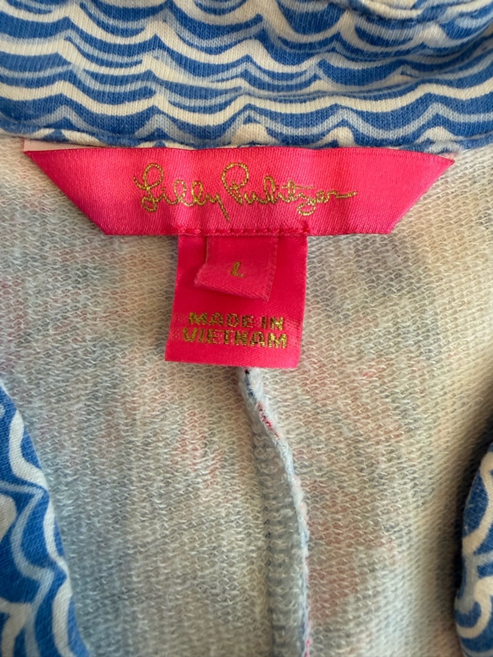 Lilly Pulitzer V-Neck Shift Dress in Blue & Pink Wave Print - Picture 2 of 9